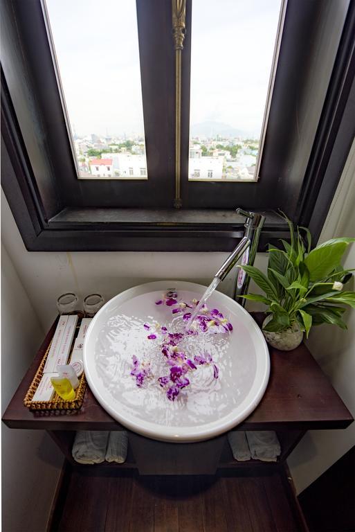 Sea Flower Hotel Da Nang Eksteriør billede